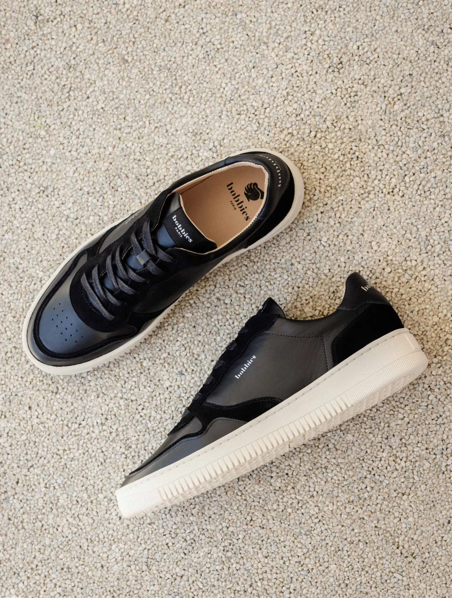 travis_5-6.webp Bobbies Sneakers | Travis