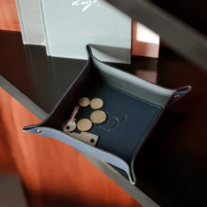 Bobbies Small Leather Goods | Vegas