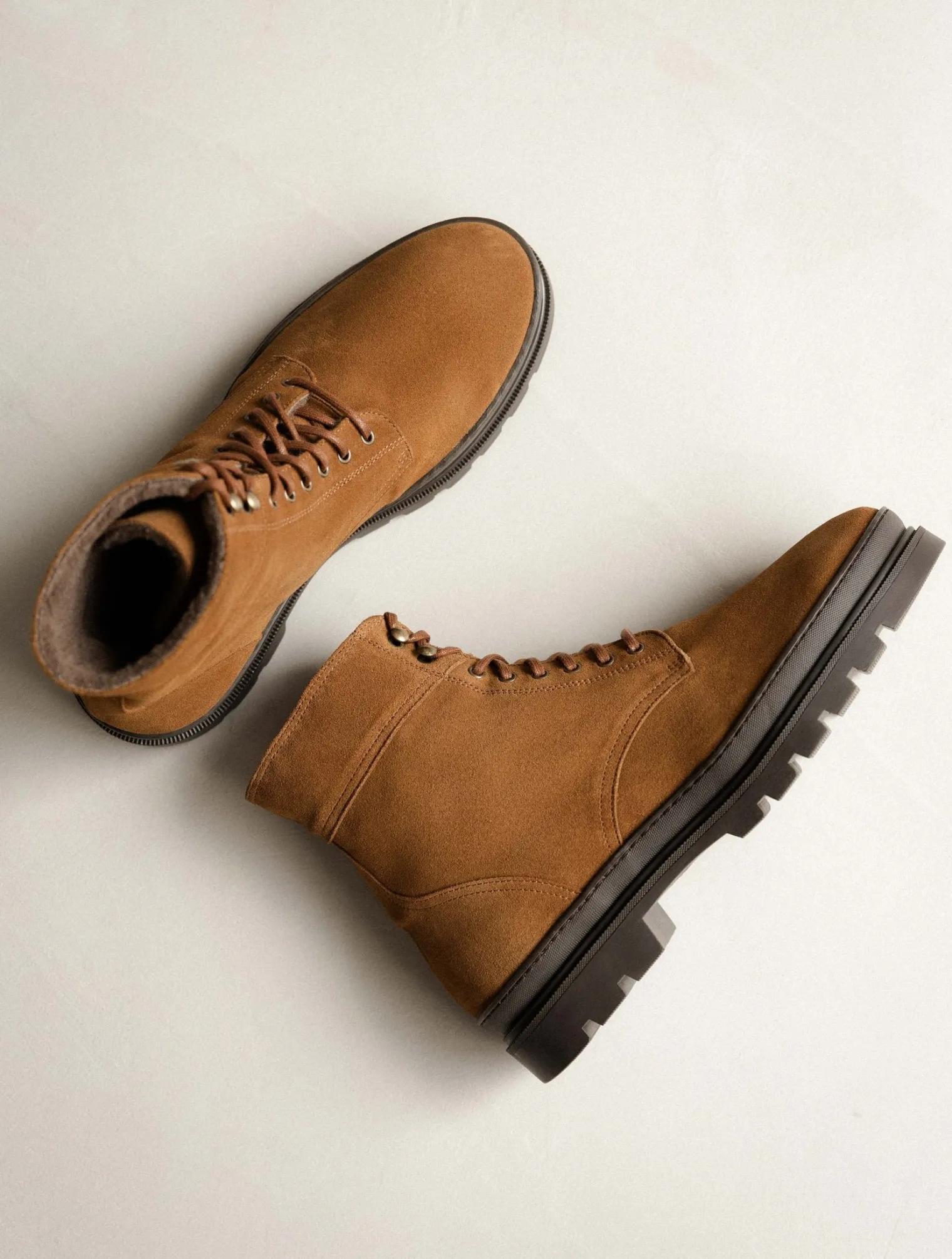 walber_2-2.webp Bobbies Boots | Walber