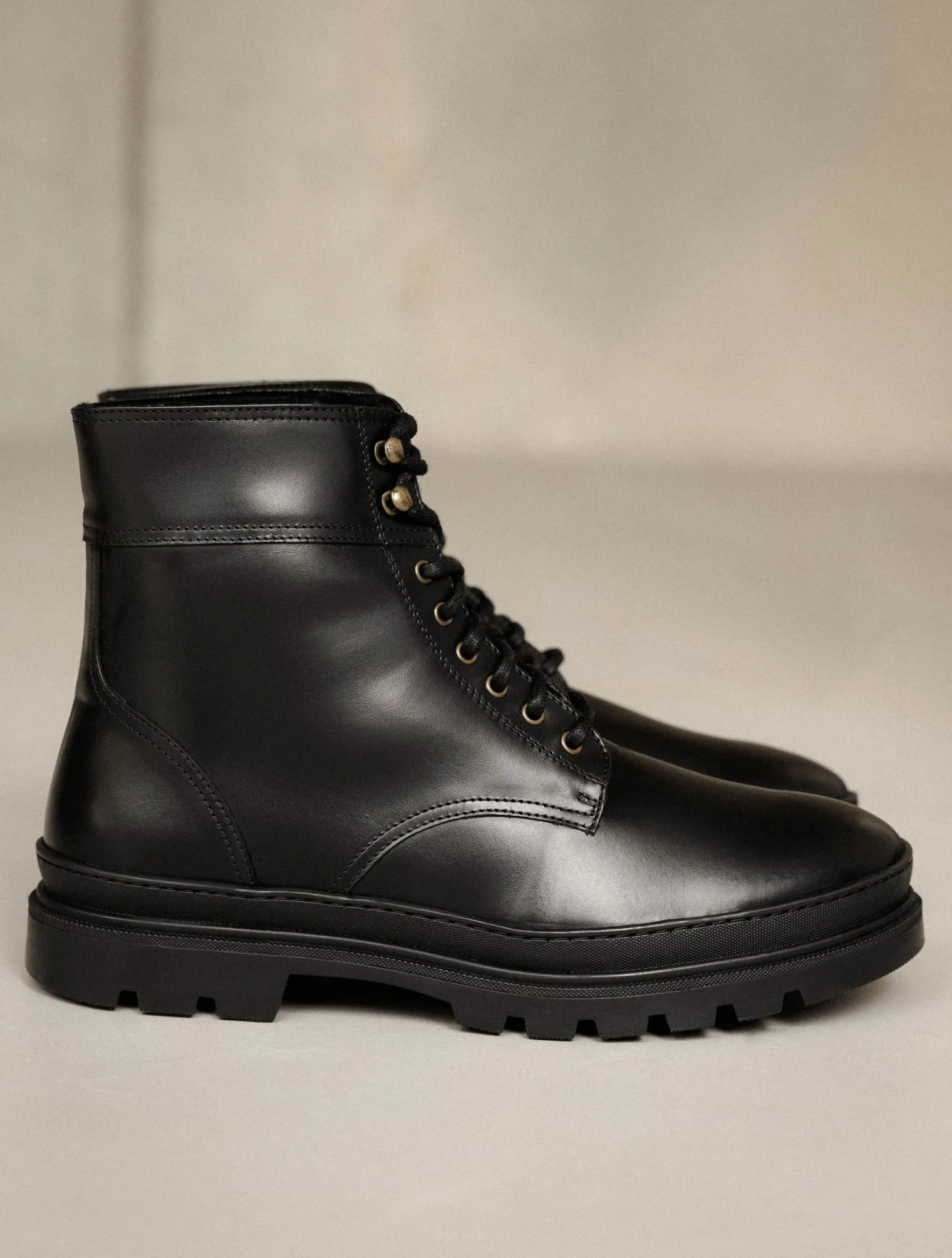 walber_3.webp Bobbies Boots | Walber