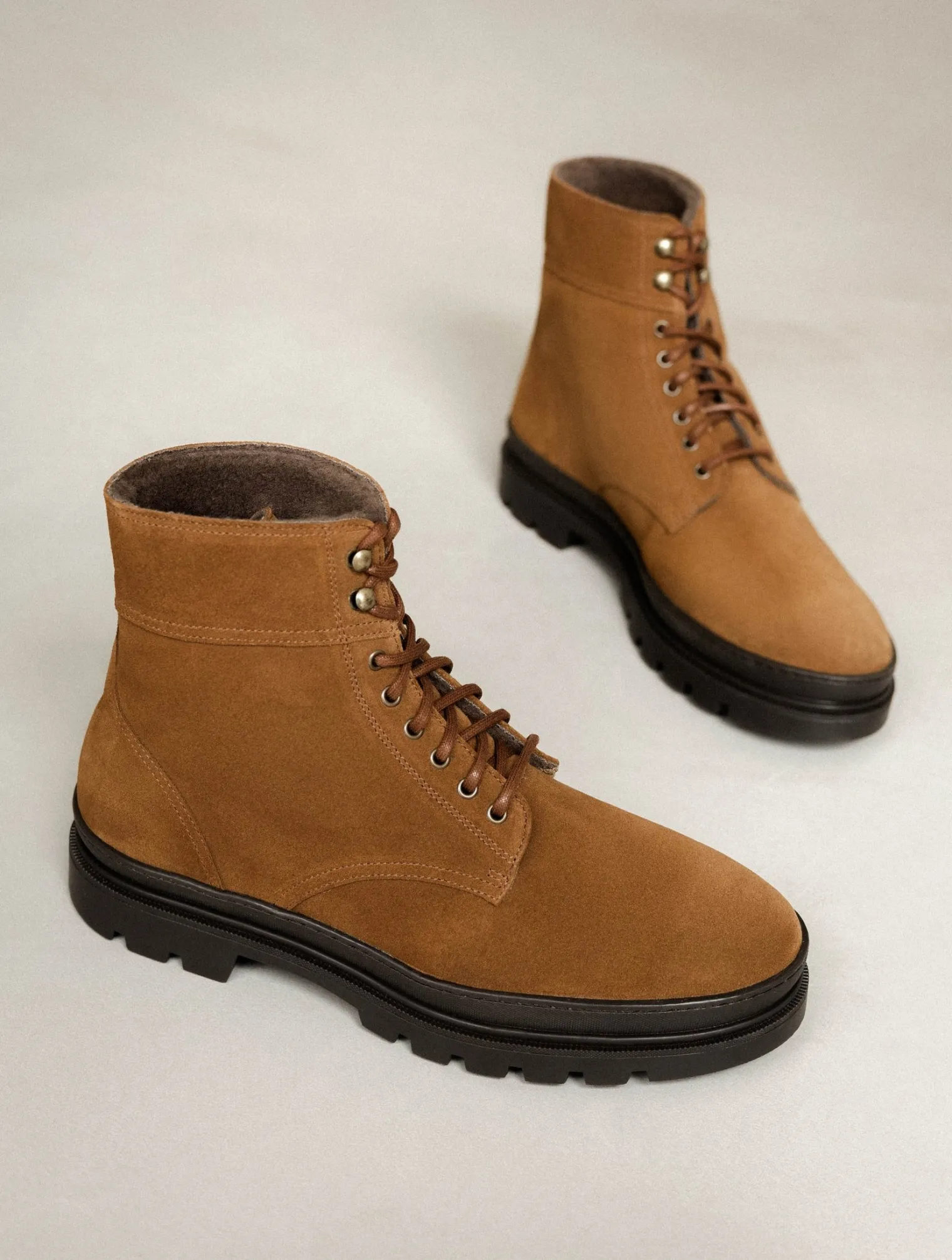 walber_6-2.webp Bobbies Boots | Walber