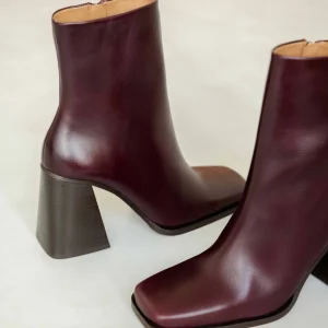 Women Bobbies Ankle Boots | Wilma
